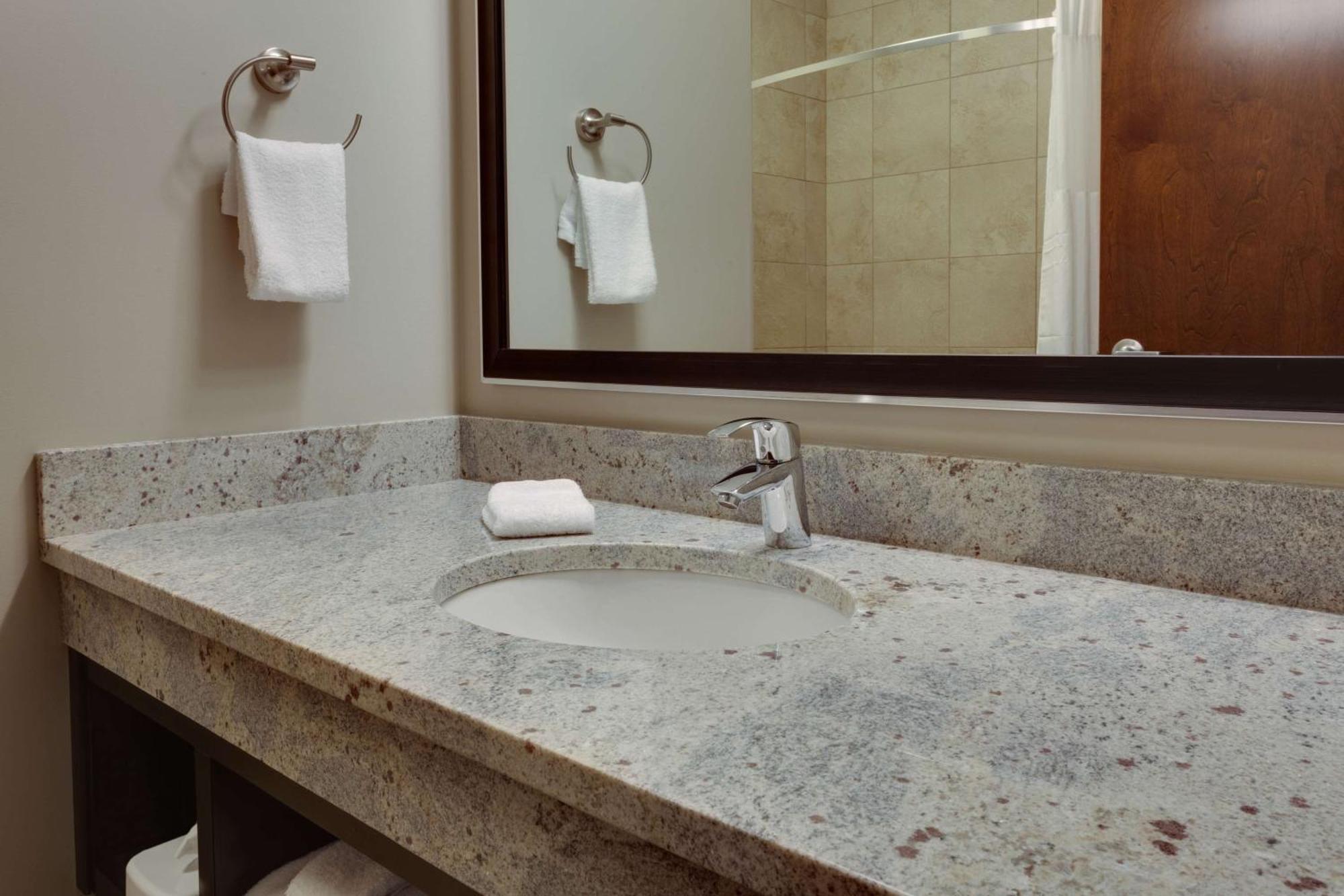Drury Inn & Suites Pittsburgh Airport Settlers Ridge Eksteriør bilde