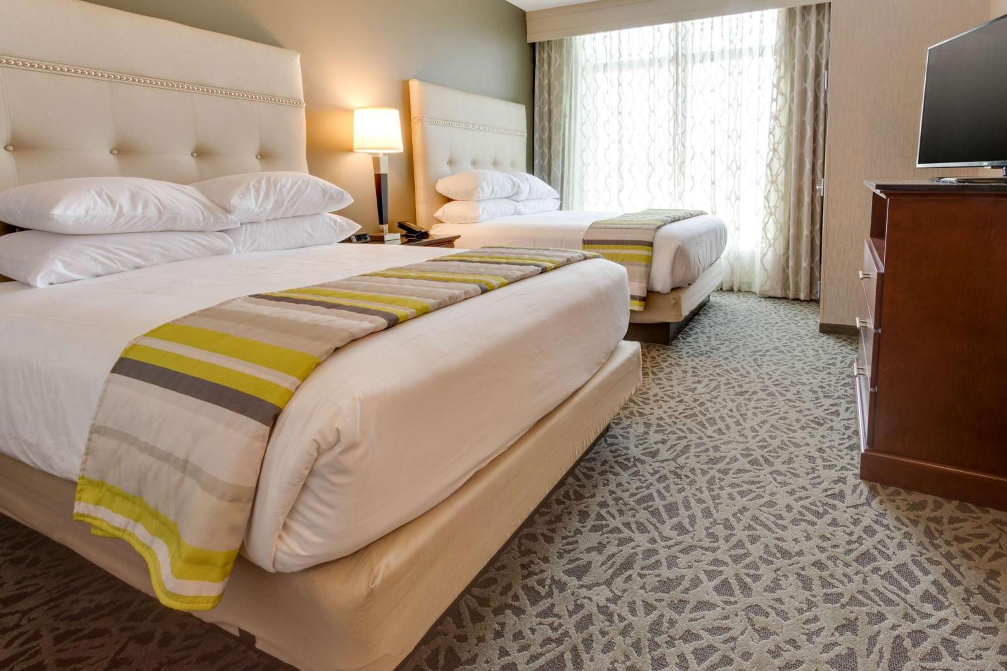 Drury Inn & Suites Pittsburgh Airport Settlers Ridge Eksteriør bilde
